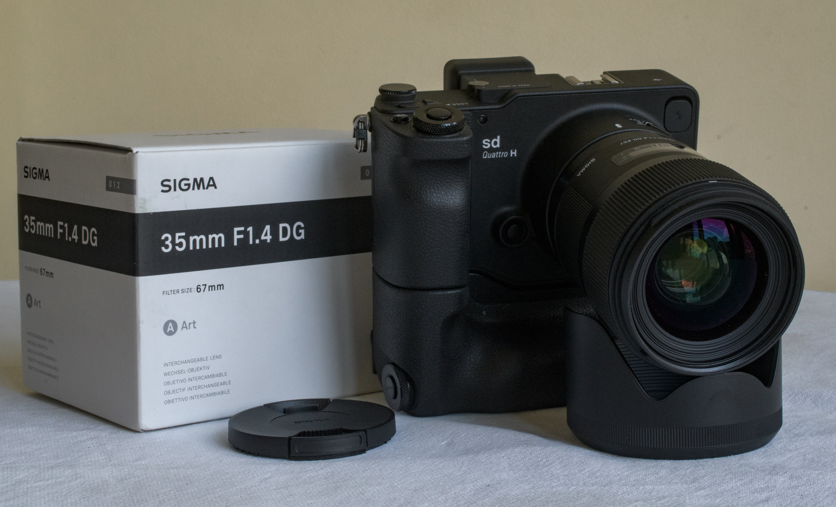 More information about "Sigma 35mm f/1,4 Art DG HSM su Sigma sd Quattro H"
