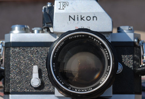 10,5cm f/2,5 su Nikon F