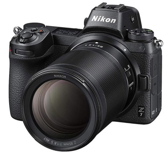 Nikkor-Z-85mm-f1.8-S-lens-on-the-Nikon-Z7-550x503.jpg.55079d55671c45f1caa2375dfd0ab4d9.jpg