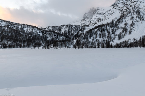 Piana di devero spazzata dal vento (1 di 1).jpg