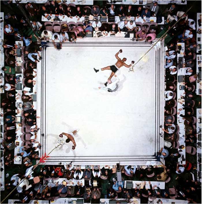 Muhammad-Ali-Vs-Cleveland-Williams-At-The-Astrodome-Houston-1966-by-Neil-Leifer-BHC1284A-1.jpg.aa18a63afb85ff59fb2f28051810e421.jpg