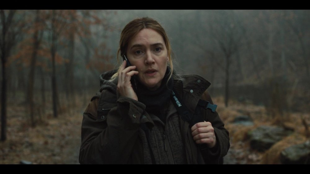 Nikon-Z-Series-Camera-of-Kate-Winslet-as-Det.-Mare-Sheehan-in-Mare-of-Easttown-S01E02-2.thumb.jpg.4cda062d5d1148582e8fe2233a385d38.jpg