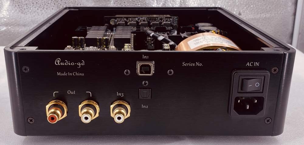 [News] Audio-GD R2R-11 mk2 - Forum di Variazioni Goldberg - Nikonland.it
