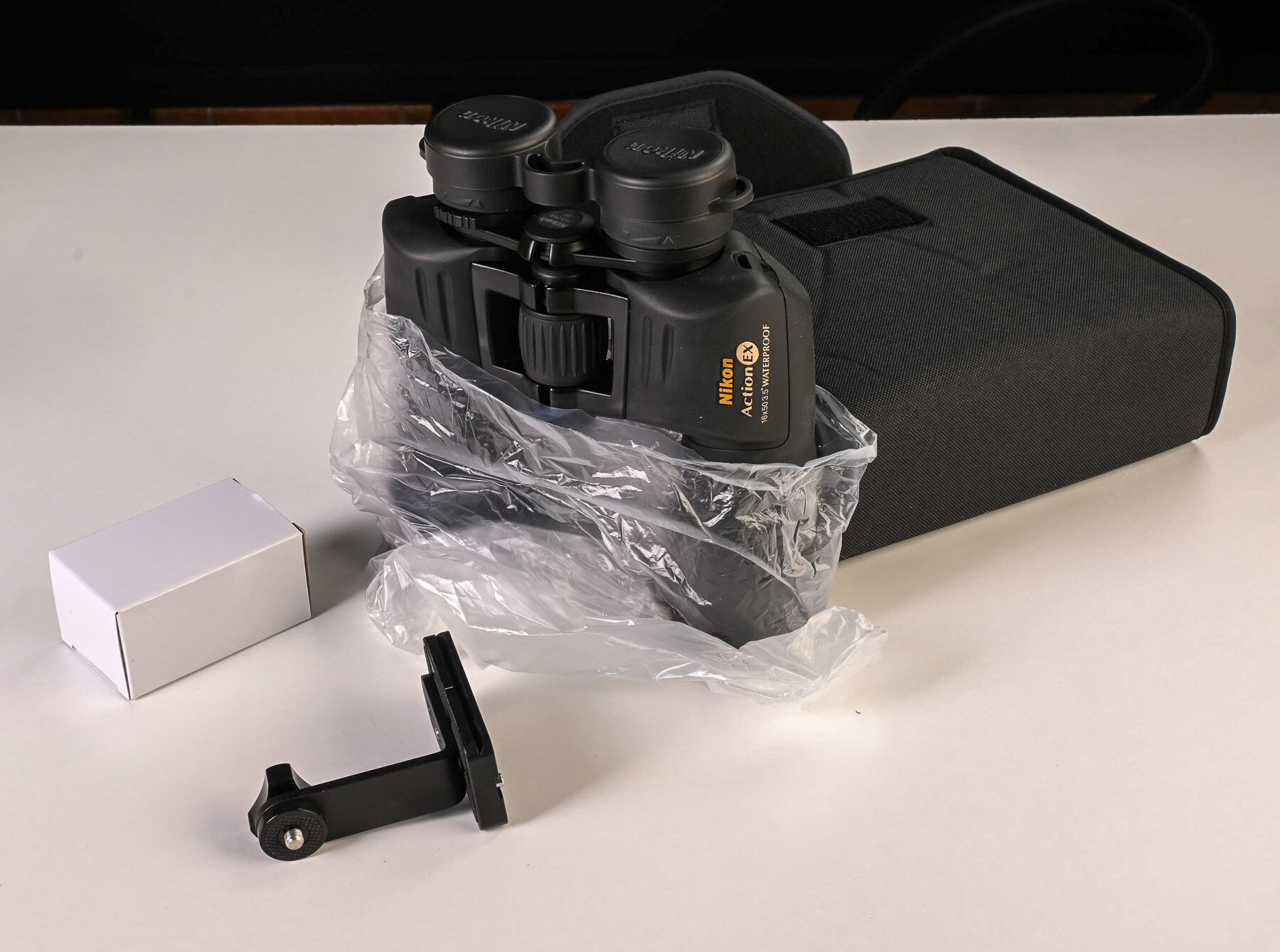 nikon action ex 16x50 mm binoculars