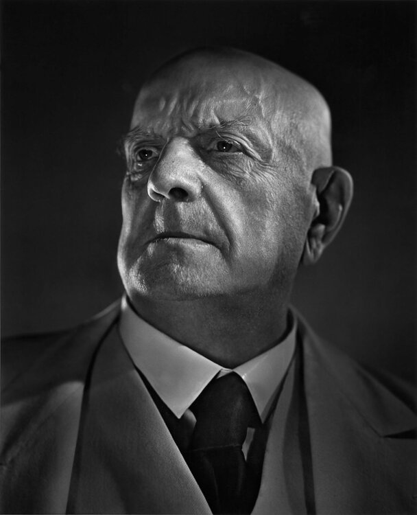 Yousuf-Karsh-Jean-Sibelius-1948-1589x1960.thumb.jpg.7fc481f064892da647169aab09071d38.jpg