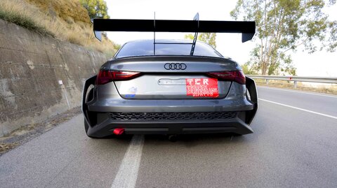 Audi RS3 - lato B irriverente...