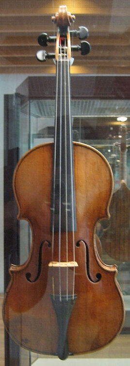 340px-Stradivarius_violin_front.thumb.jpg.fab207a50a3935caba31b6efb49ea7cf.jpg