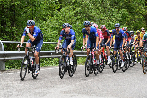 Giro 2023 Valcava - Gruppo Maglia Rosa
