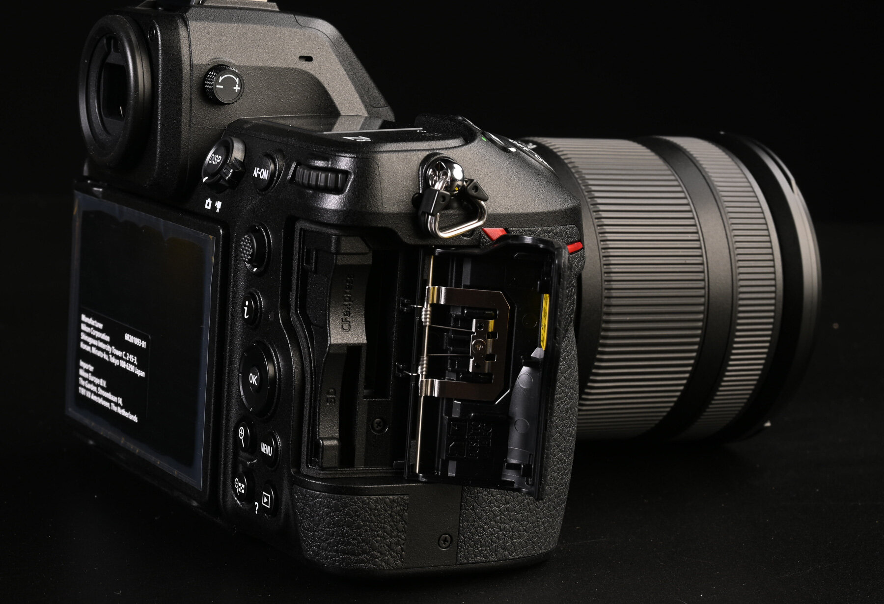Maggiori informazioni su "Nikon Z8 e schede di memoria"