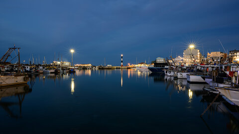 Z8 Porto Cattolica Ora Blu-1603.jpg