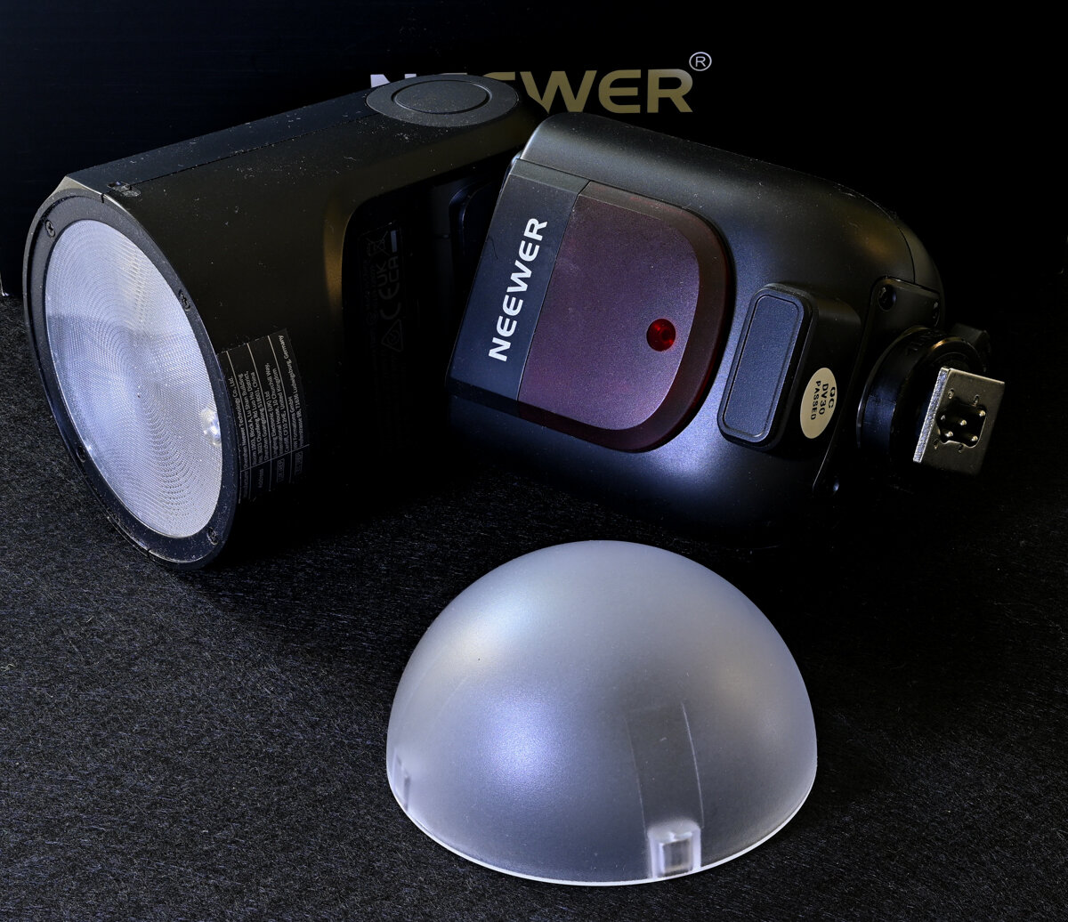 Maggiori informazioni su "Neewer Z1 N: flash round head per Nikon Z"