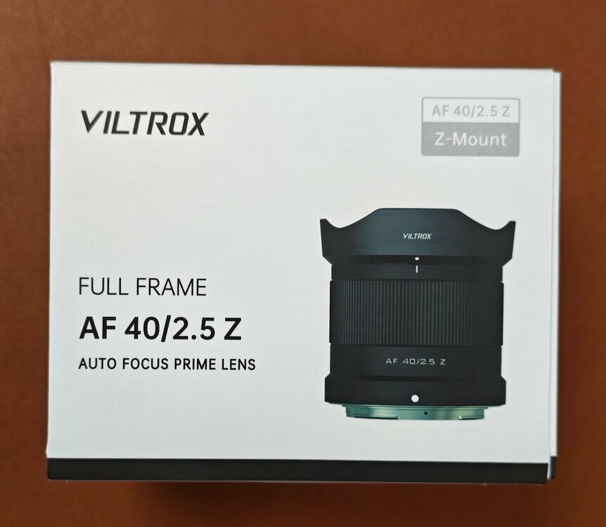 Viltrox-40mm-f2.5-full-frame-lens-for-EZX-mount.thumb.jpg.7cc59ecbef1a2f409eee1c65be298d96.jpg