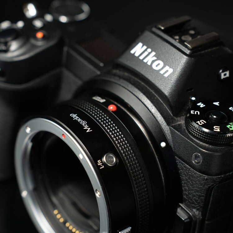 Megadap-EFTZ21-Canon-EF-to-Nikon-Z-lens-adapter3.jpg
