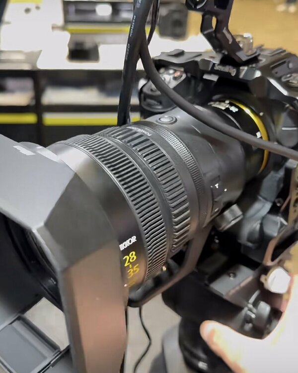 Nikon-Nikkor-Z-28-135mm-f4-PZ-zoom-lens-7.jpg
