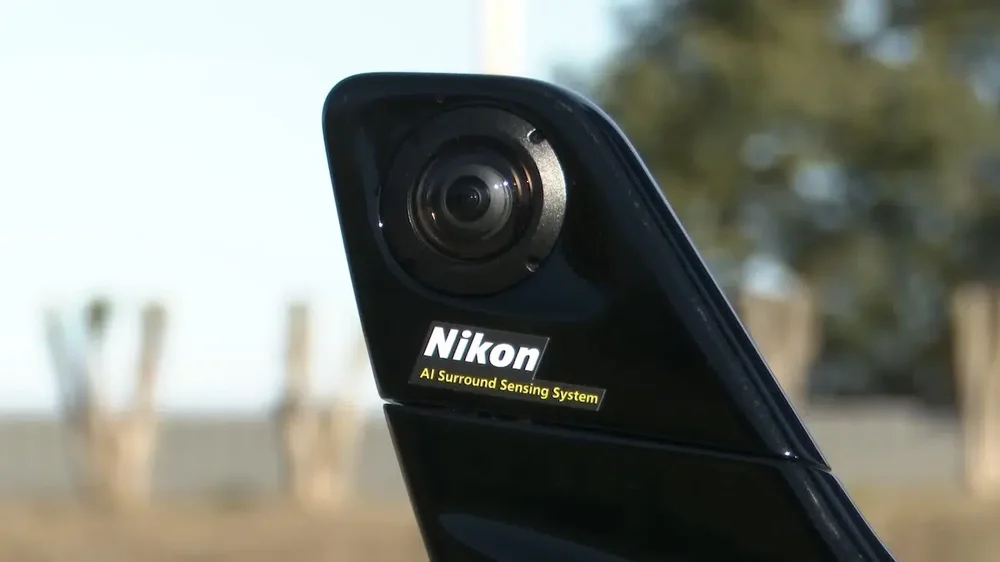 The-garbage-truck-of-the-future-with-the-new-Nikon-in-vehicle-camera-system-5.thumb.webp.fa6e4c48c19e9cfa930a9f2f2732068f.webp