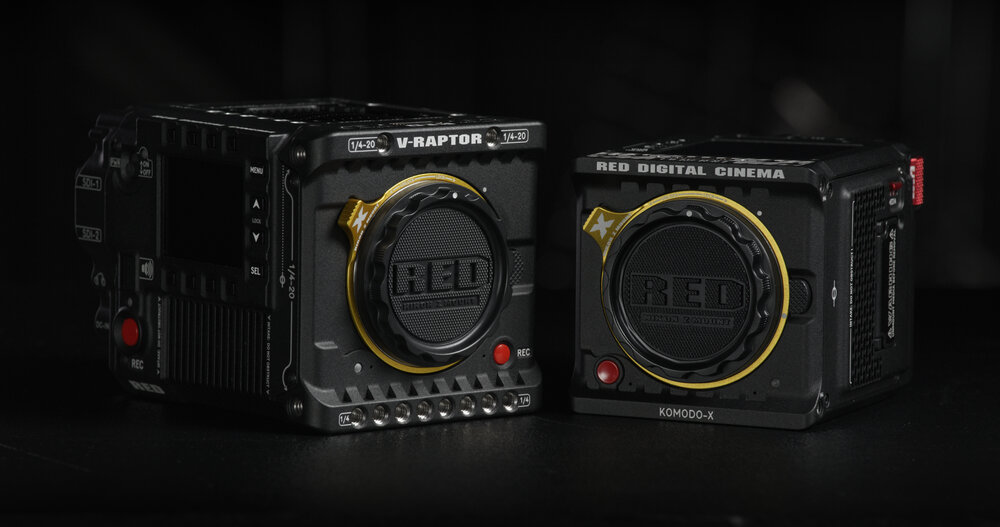 Red-V-Raptor-and-Komodo-x-with-z-mount.thumb.jpg.64fd56b4919a8f1ae53c15a8f9e4fcc8.jpg
