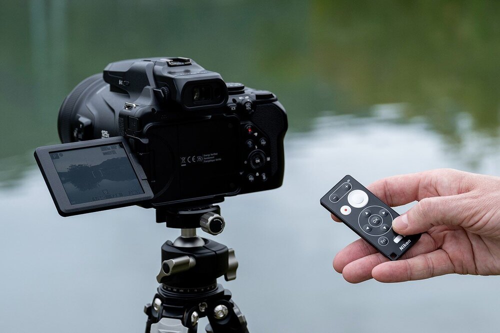 nikon-P1100-with-remote.jpg