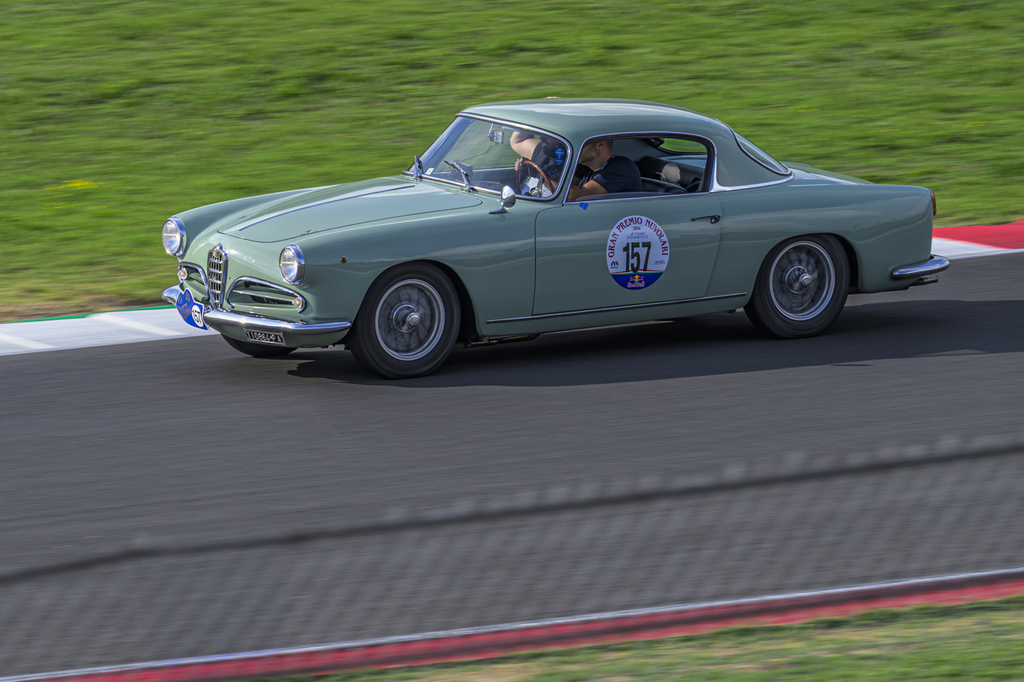 Z8B_8910.JPG